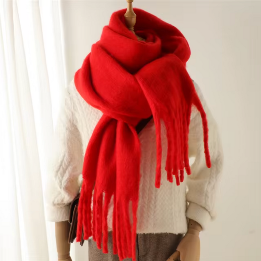 Mjuk och bred scarf med fransar - fuchsia
