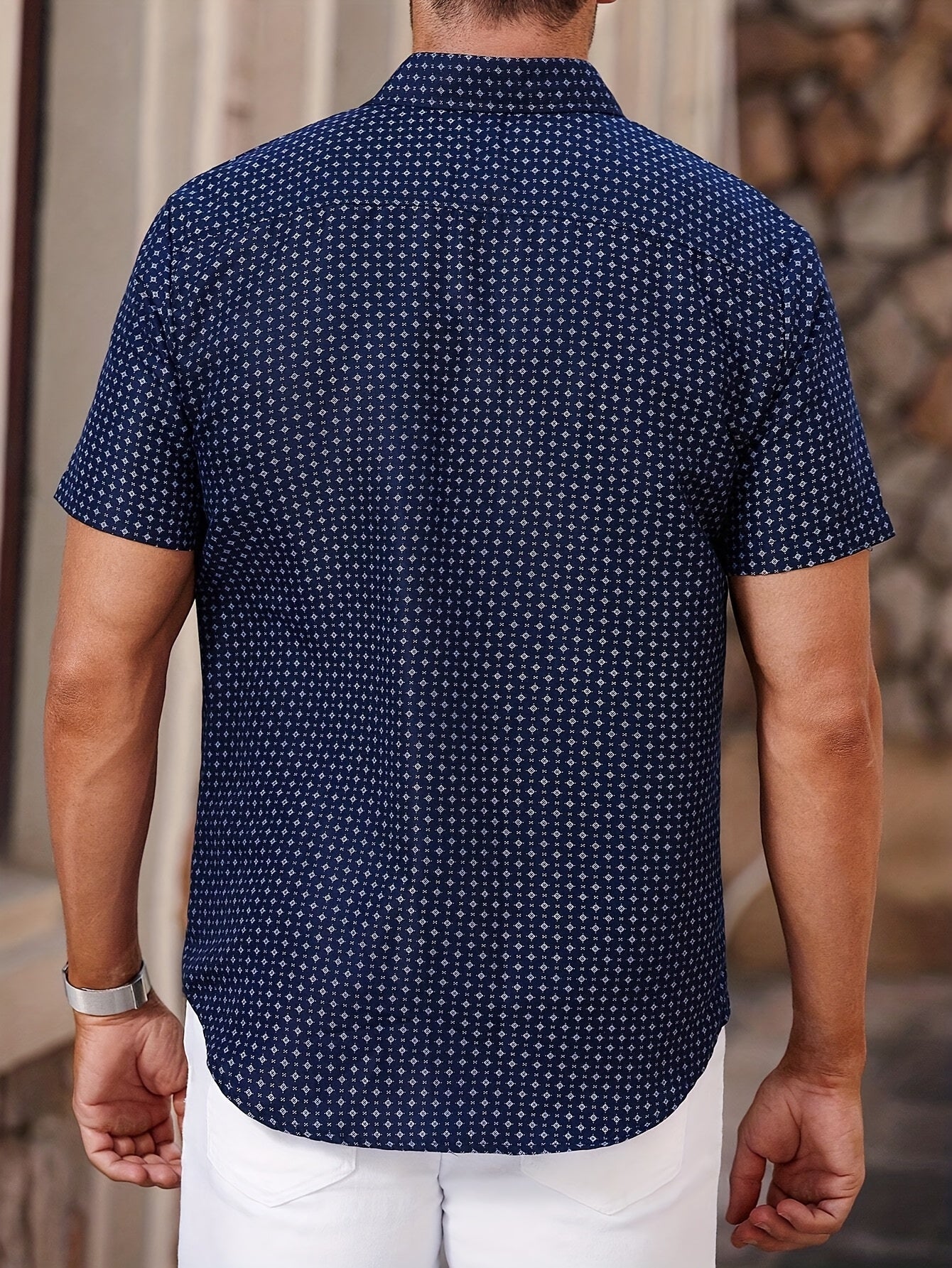 Chemise casual à manches courtes pour homme style urbain élégante