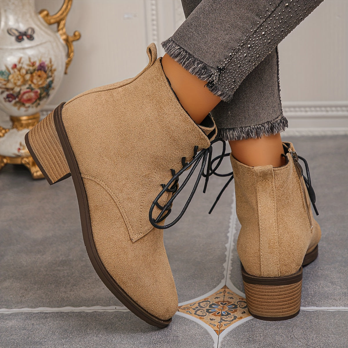 Bottes courtes à lacets pour femme – Plusieurs couleurs disponibles