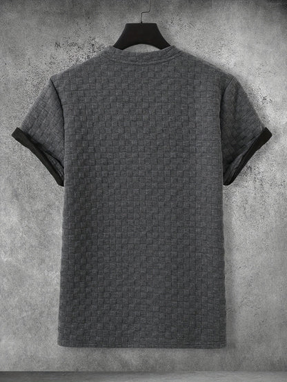 Camiseta hombre manga corta estilo urbano con estampado gofrado moderno