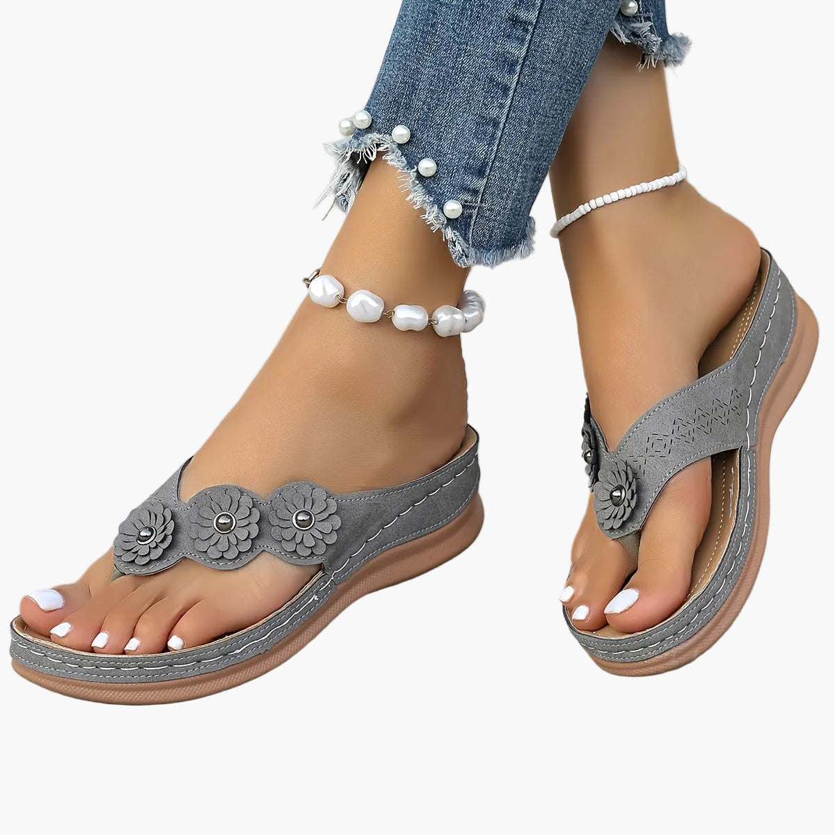 Sandales décontractées pour femme à talon plat style tongs avec fleurs – Idéal pour l’été