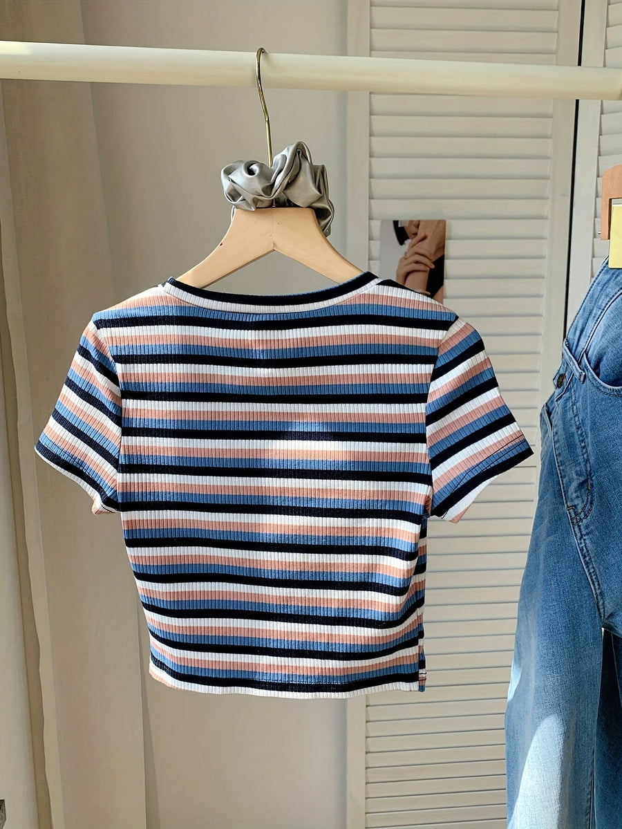 Women's short-sleeve striped T-shirt, casual and trendy style, perfect for summer