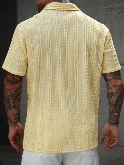 Chemise décontractée à rayures ondulées pour homme – Style estival tendance, idéale pour les sorties et les week-ends