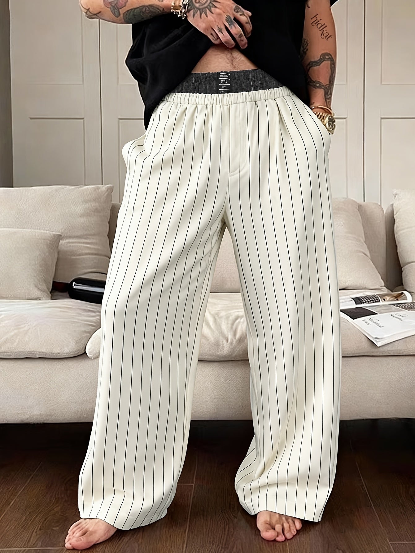 Weite Herrenhose mit Streifen im eleganten, modernen Freizeitstil