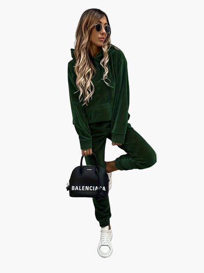 Ensemble de survêtement décontracté pour femme, style urbain chic, idéal pour le quotidien et les loisirs