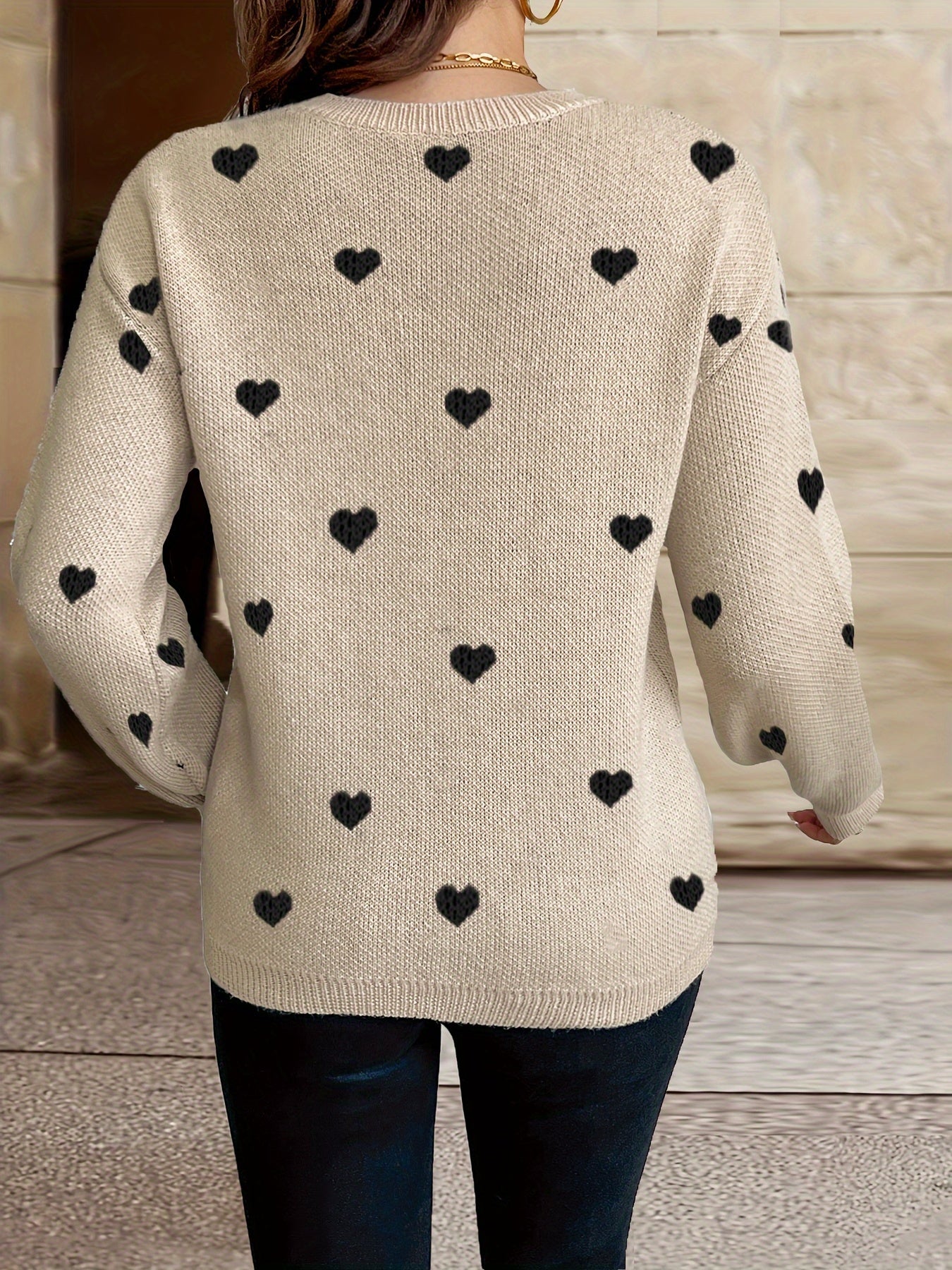 Pull Femme Col Rond en Maille Coeurs Beige Noir