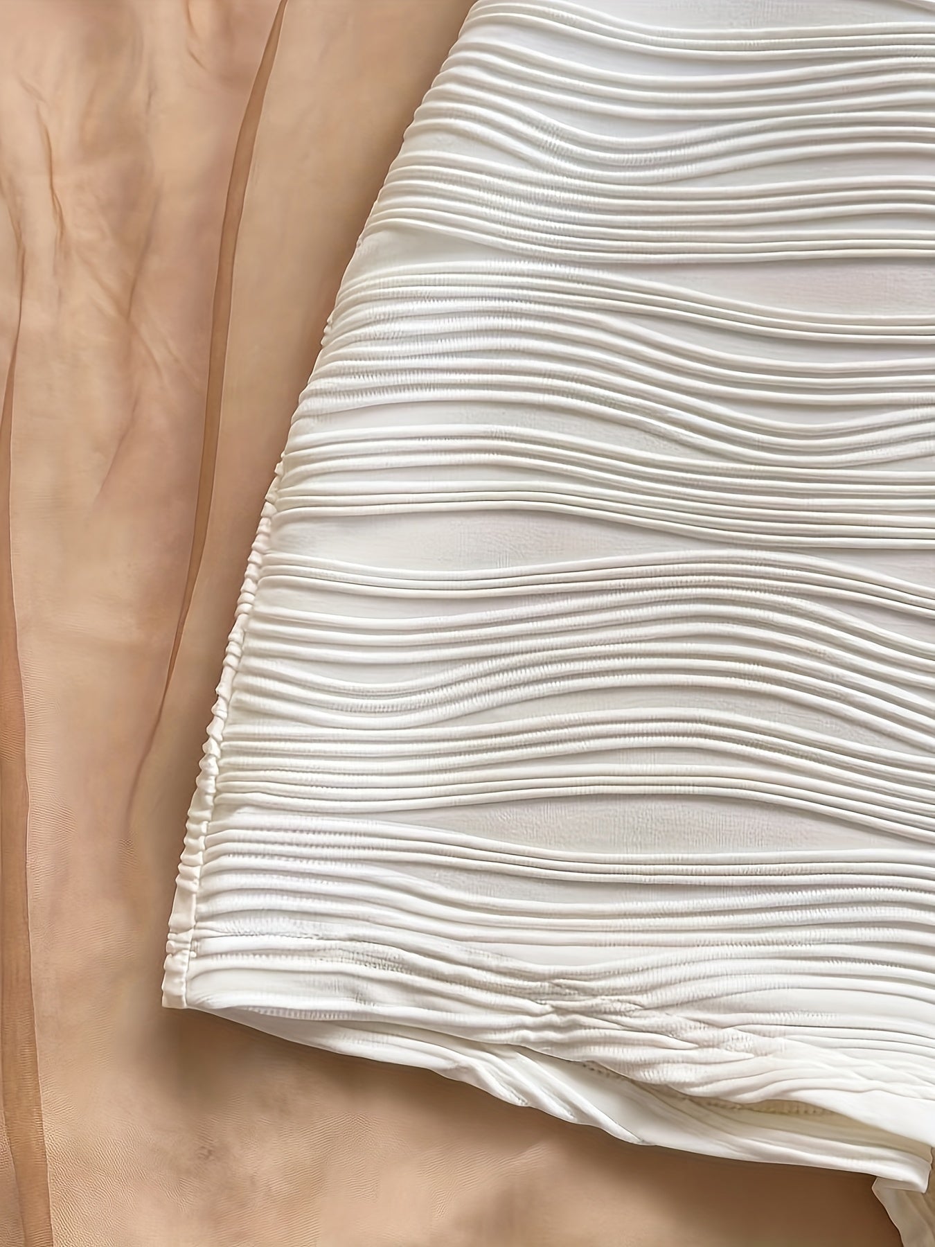 Maillot de Bain Femme Une-Pièce Style Vintage à Décolleté Plongeant et Finition Contrastée
