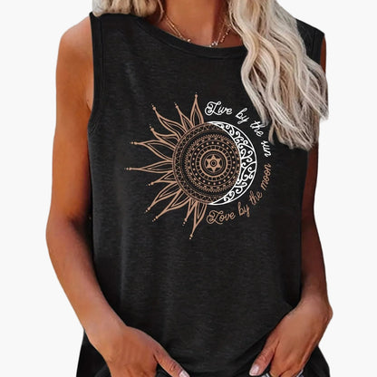 Dame top i boheme-stil med grafisk sol og måne, afslappet sommer, ung trend