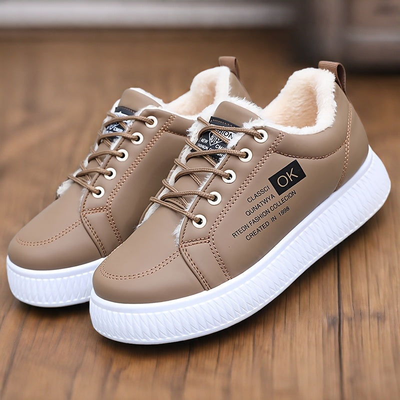 Baskets montantes Femme marron clair doublées fourrure style hiver confortables à lacets