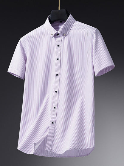 Chemise habillée à manches courtes pour homme style business à rayures fines