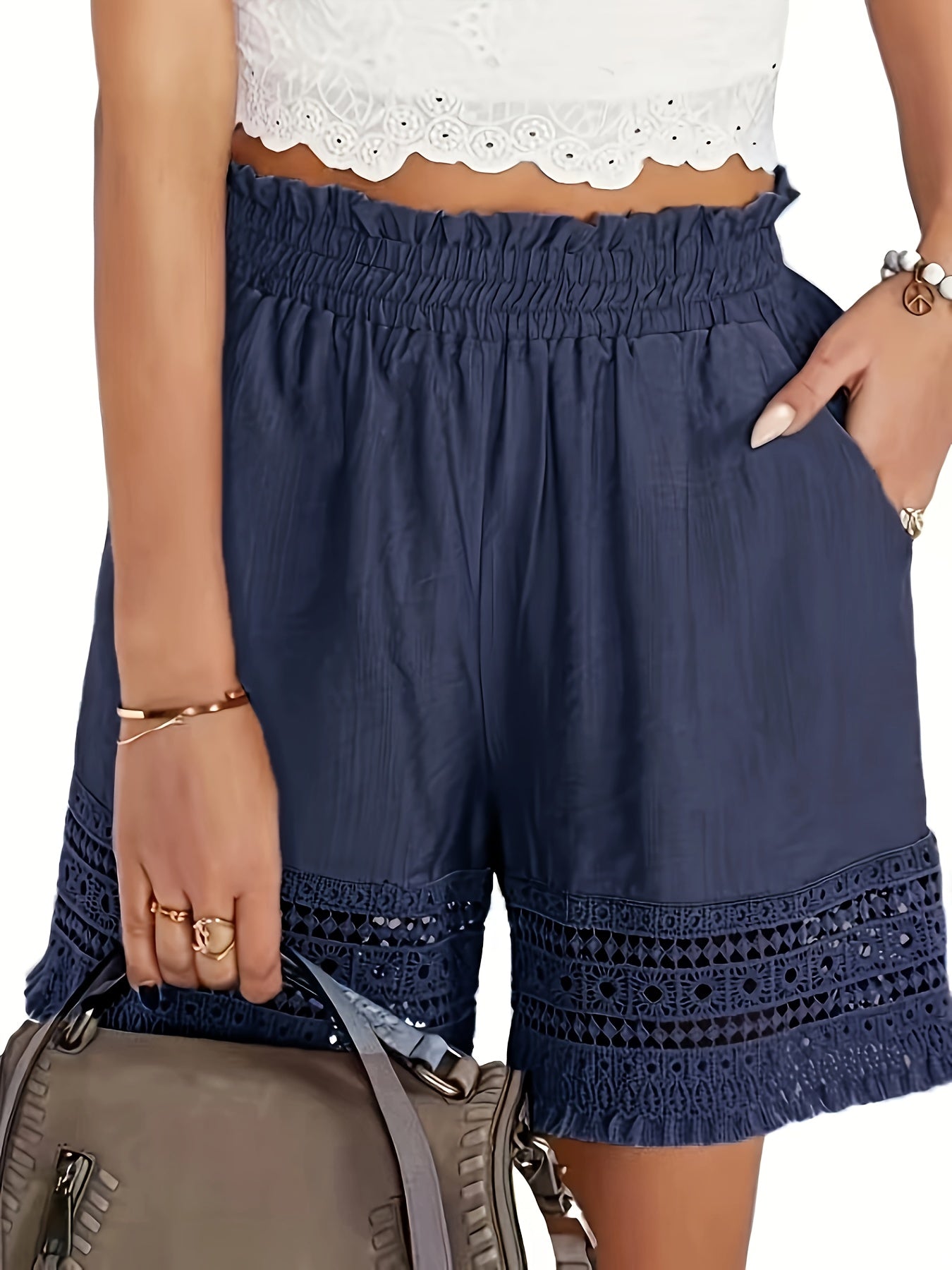 Women's bohemian style shorts with gathered waist for summer, ideal for vacations and everyday wear