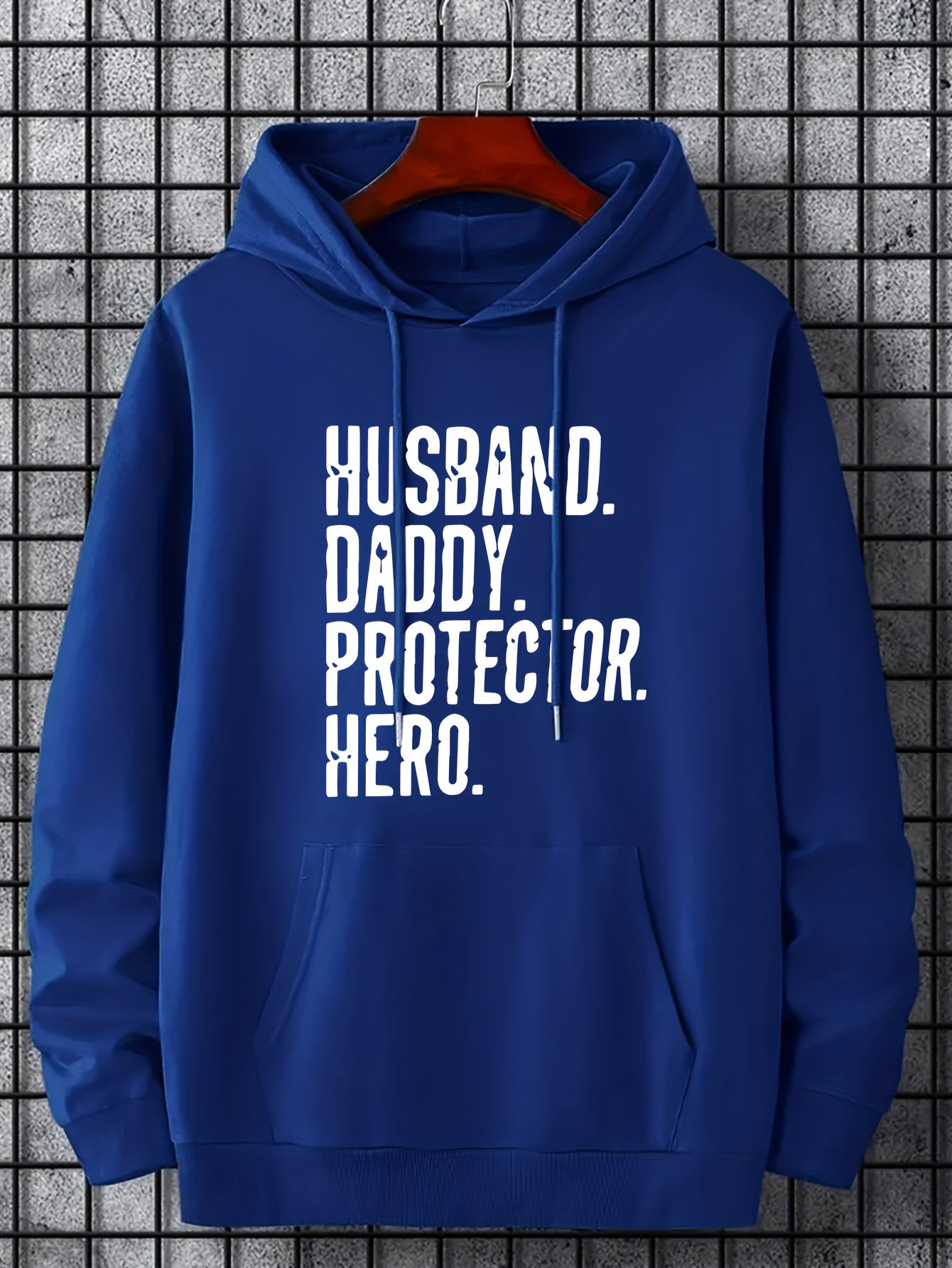 Herrtröja med huva och tryck - HUSBAND DADDY PROTECTOR HERO - Avslappnad stil Perfekt present
