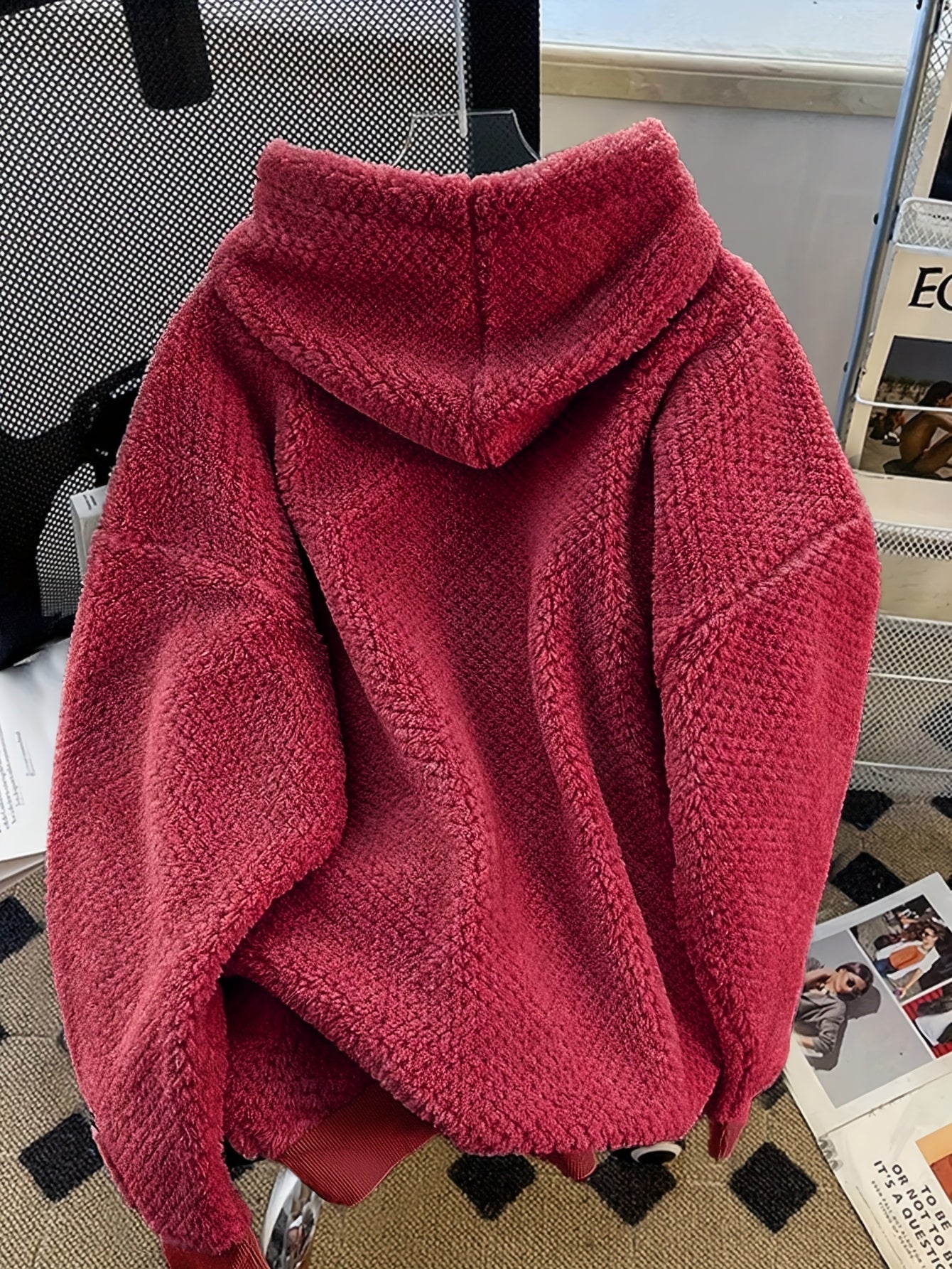 Sweat à Capuche Doux Effet Peluche Vert Militaire avec Cordon Contrastant