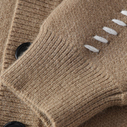 Cardigan uomo con bottoni stile casual chic, ideale per l'autunno e l'inverno