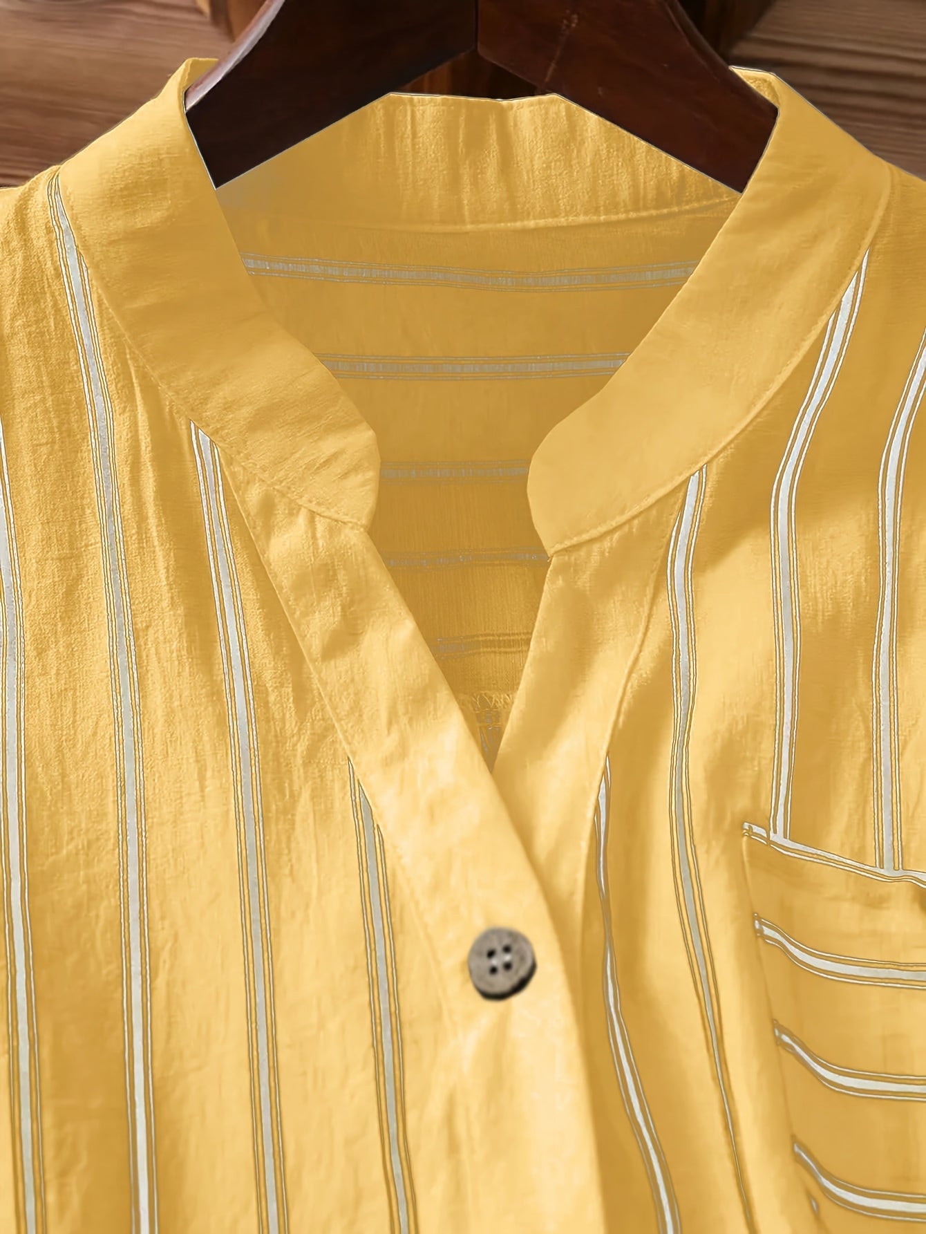 Chemise décontractée pour femme à manches courtes style boutonné col mao chic