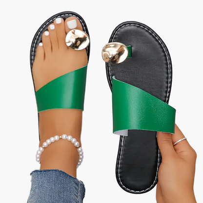 Sandales plates élégantes pour femme à ornement doré style été décontracté