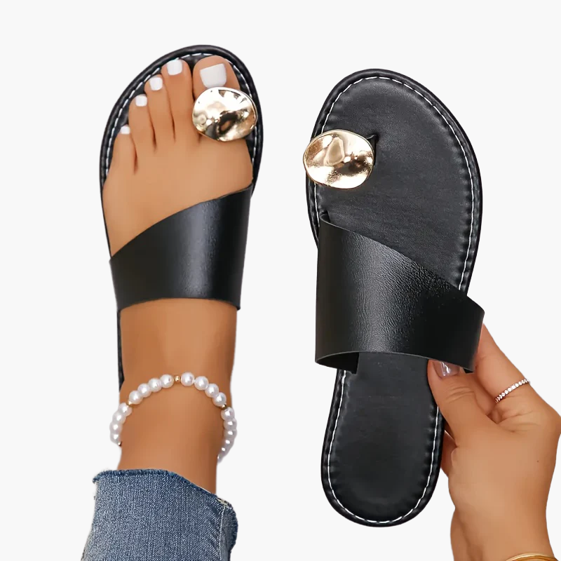 Sandales plates élégantes pour femme à ornement doré style été décontracté
