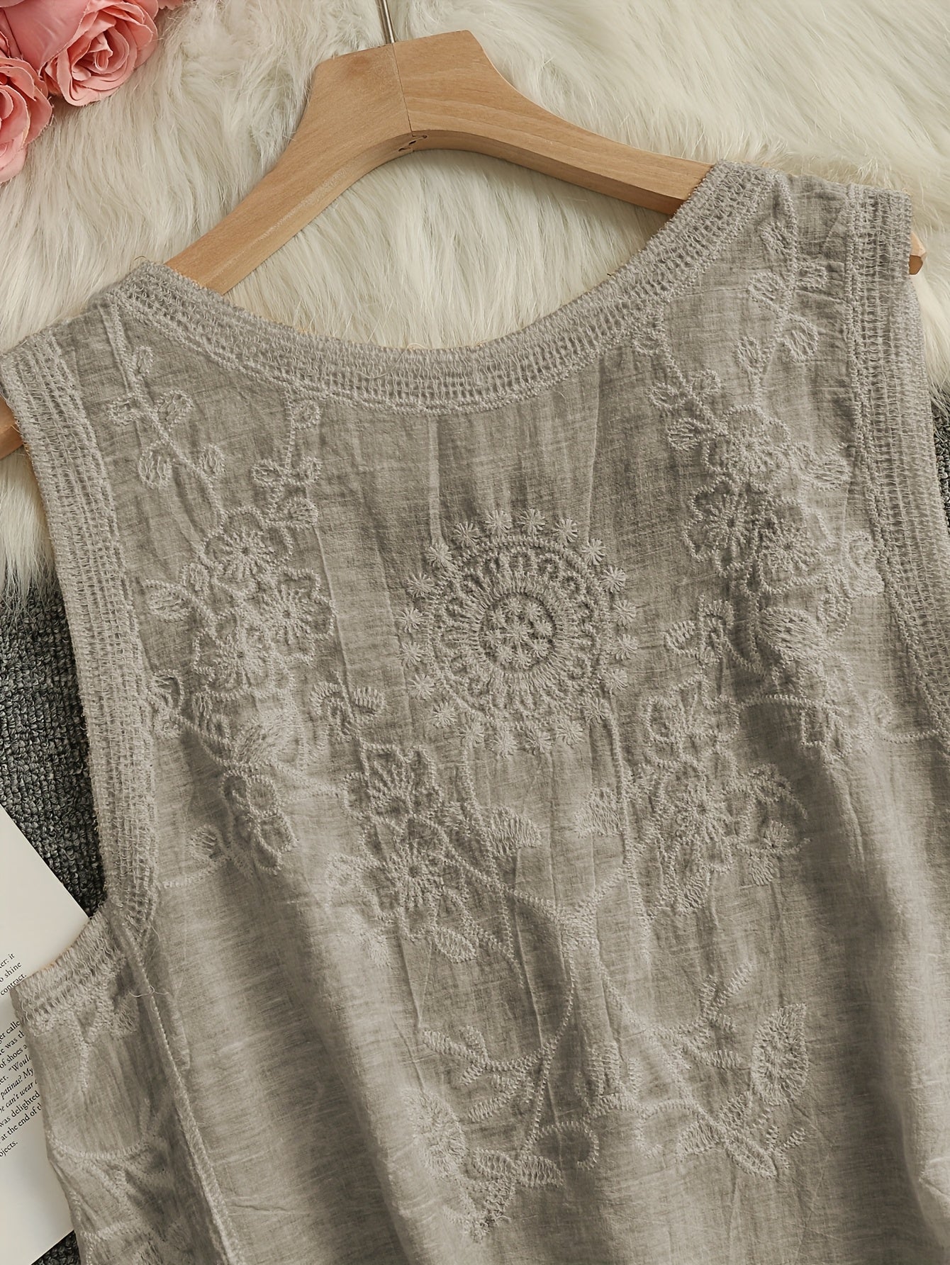 Débardeur femme style bohème chic brodé sans manches pour l'été