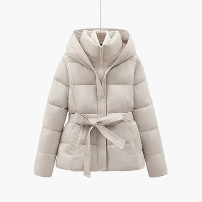 Zimowy płaszcz damski z paskiem, styl parka – elegancja i miejski ciepły look