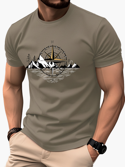 T-shirt Homme Style Aventure Montagne Boussole Graphique – Casual et Voyage
