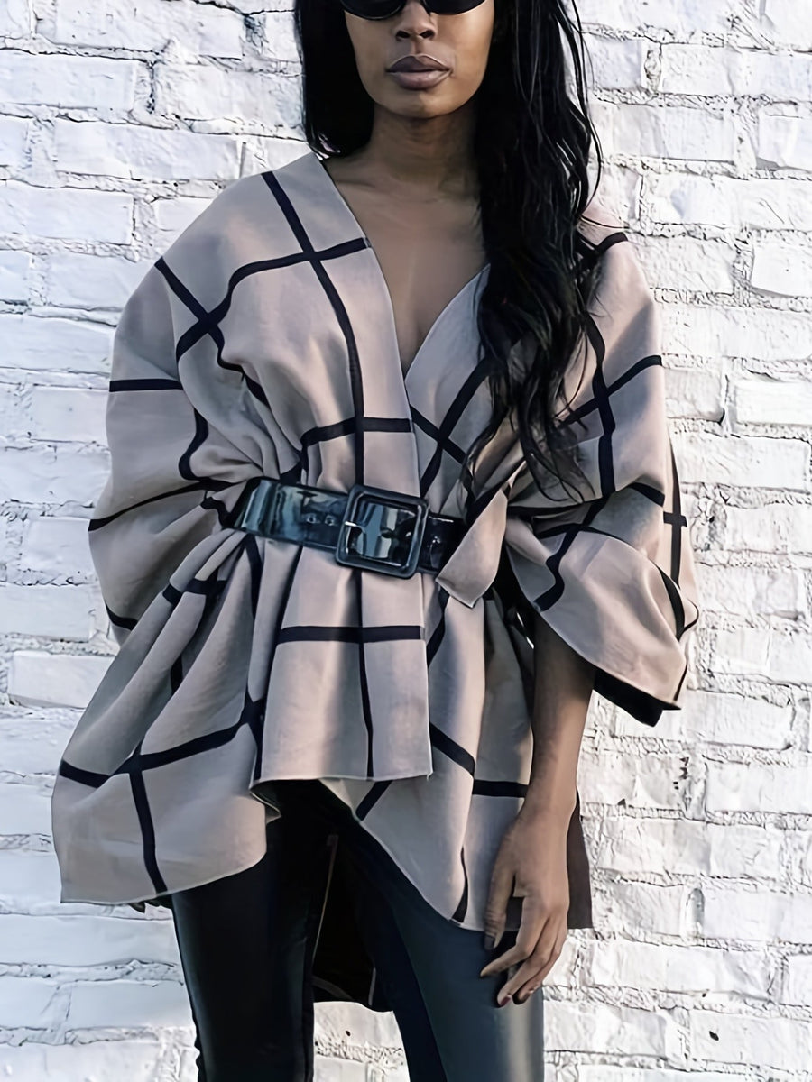 Poncho Réversible Femme Grille Noir et Beige Style Cape Élégante