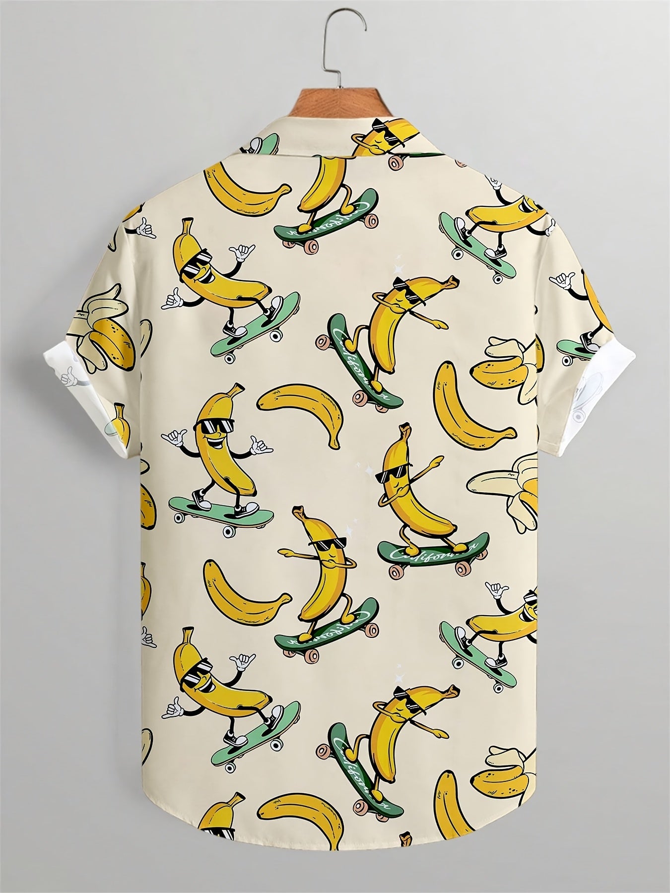 Lässiges Herrenhemd mit lustigem Bananen-Skateboard-Motiv, sommerlich und originell  