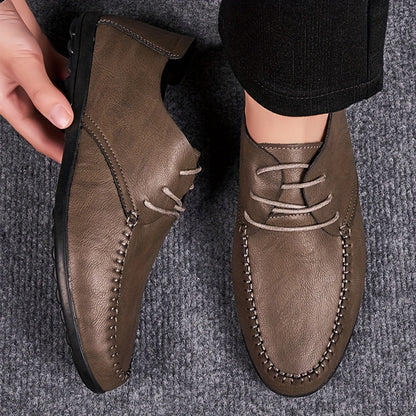 Elegante Mokassins für Herren im lässigen urbanen Stil  