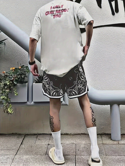 Shorts de sport homme style streetwear imprimé motif bandana – Look urbain tendance