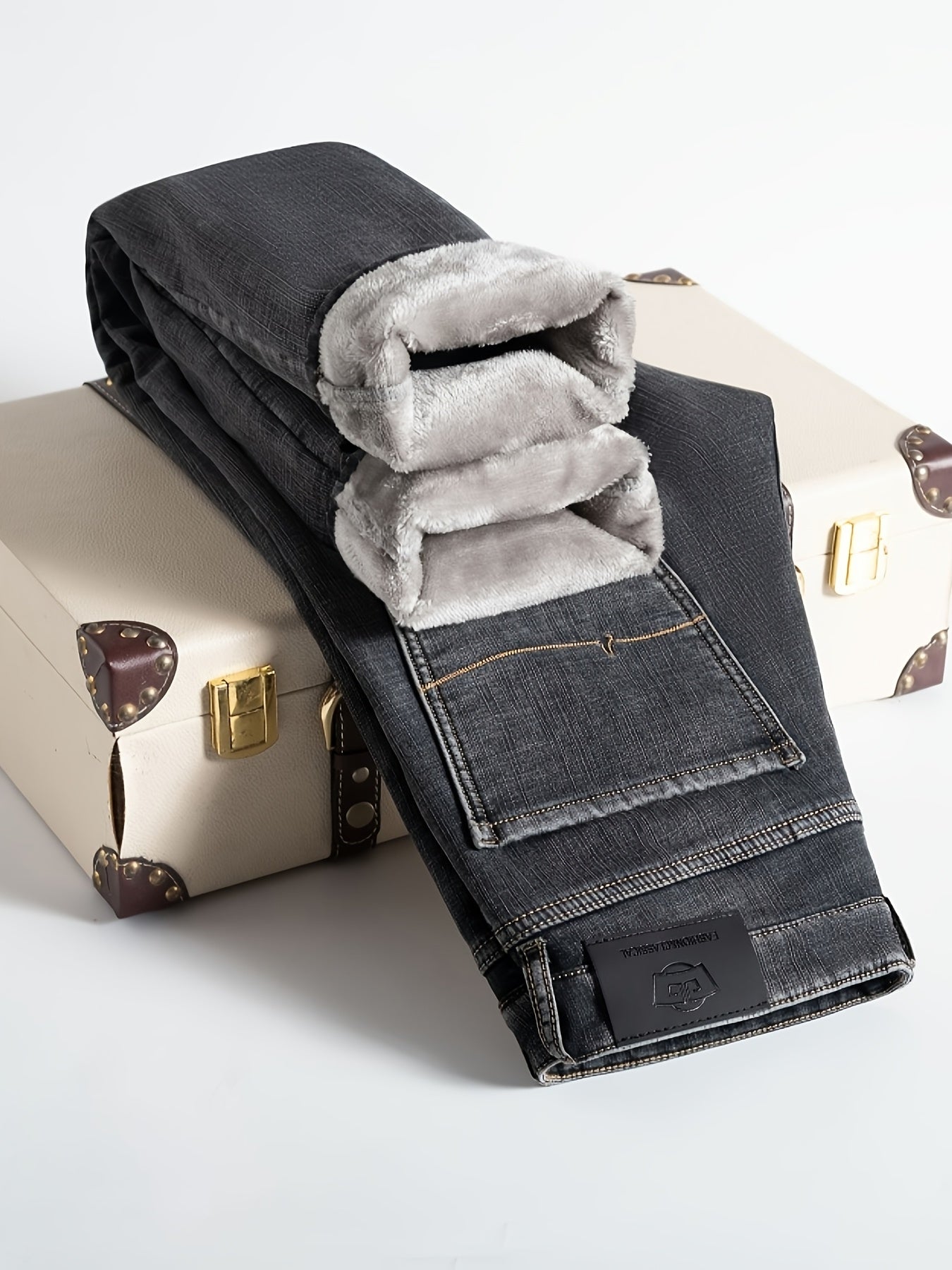 Jean homme doublé polaire coupe droite style décontracté bleu ou gris