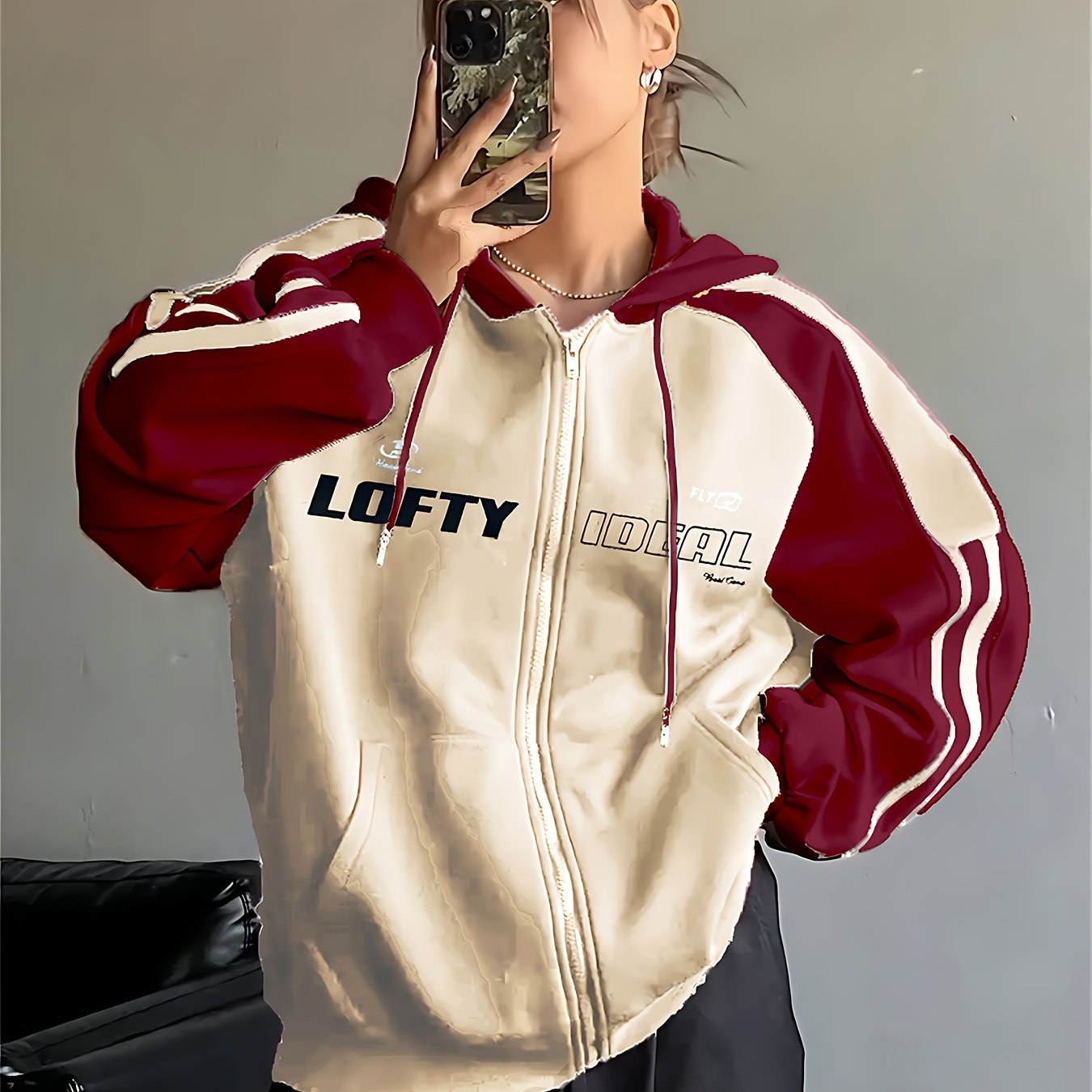 Sweat à Capuche Zippé Bicolore Rouge Bordeaux Crème avec Rayures Sportif