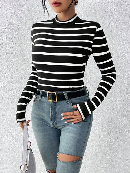 Haut moulant femme col montant rayé noir et blanc à manches longues