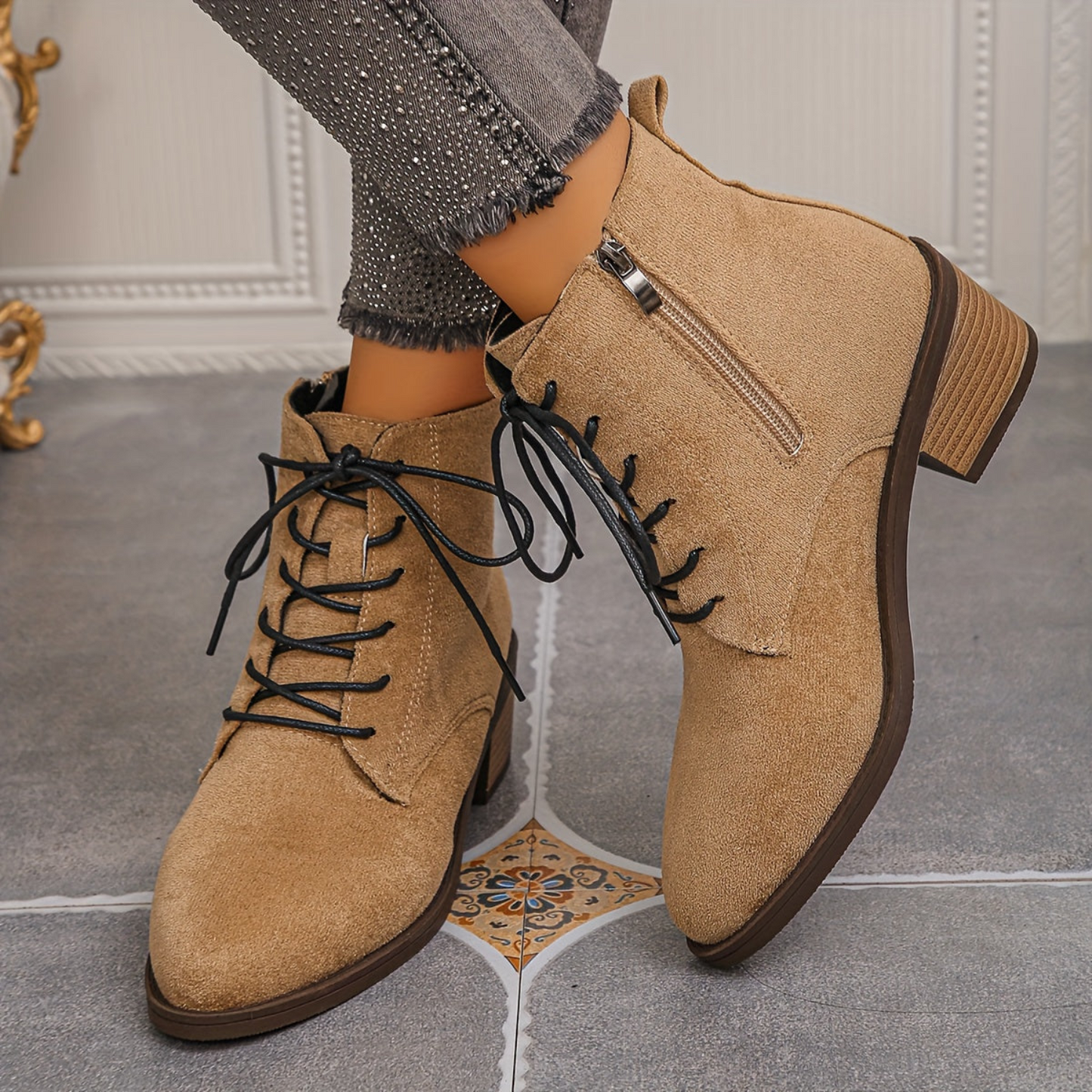 Bottes courtes à lacets pour femme – Plusieurs couleurs disponibles