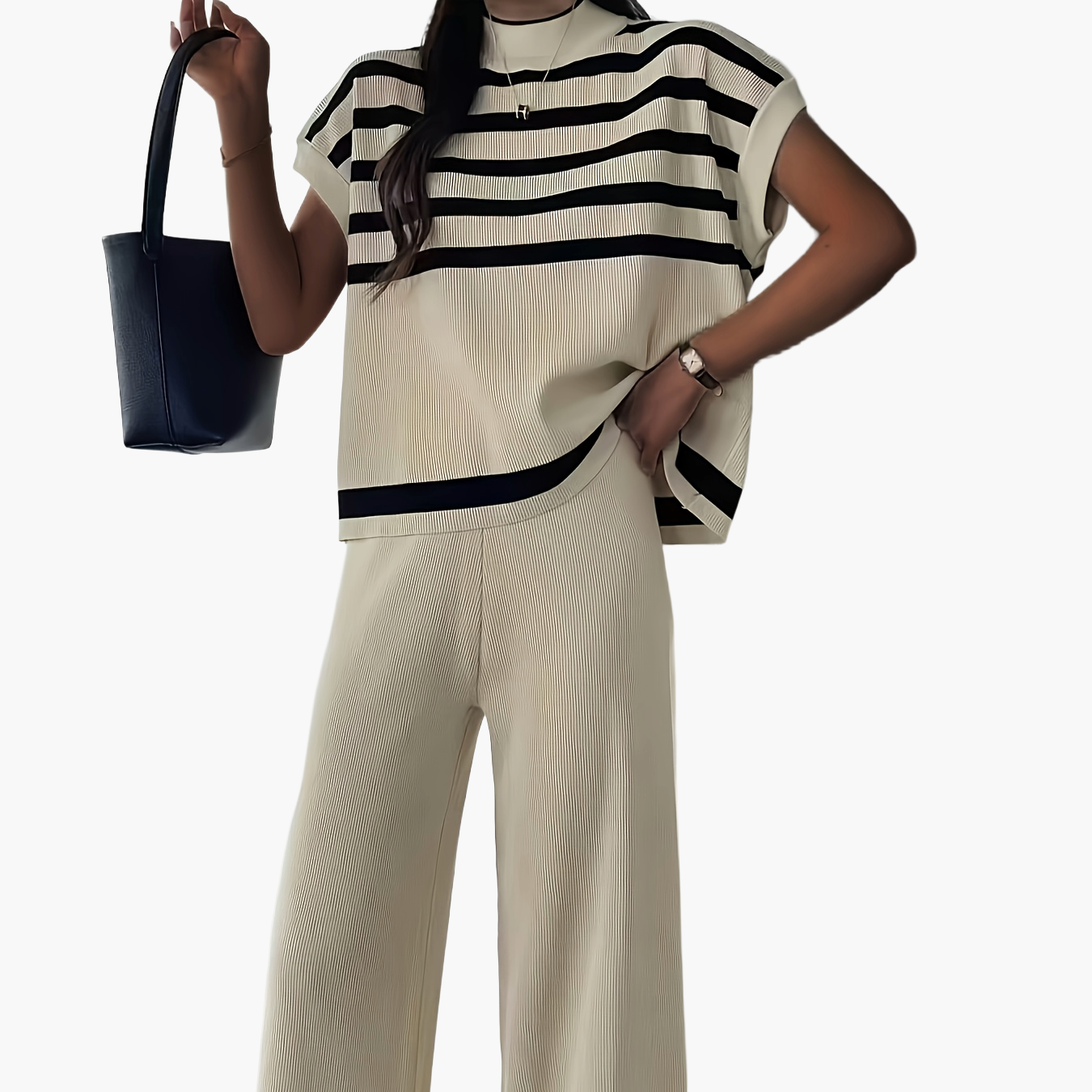 Elegant damesensemble in marinière stijl, casual chic voor lente/zomer