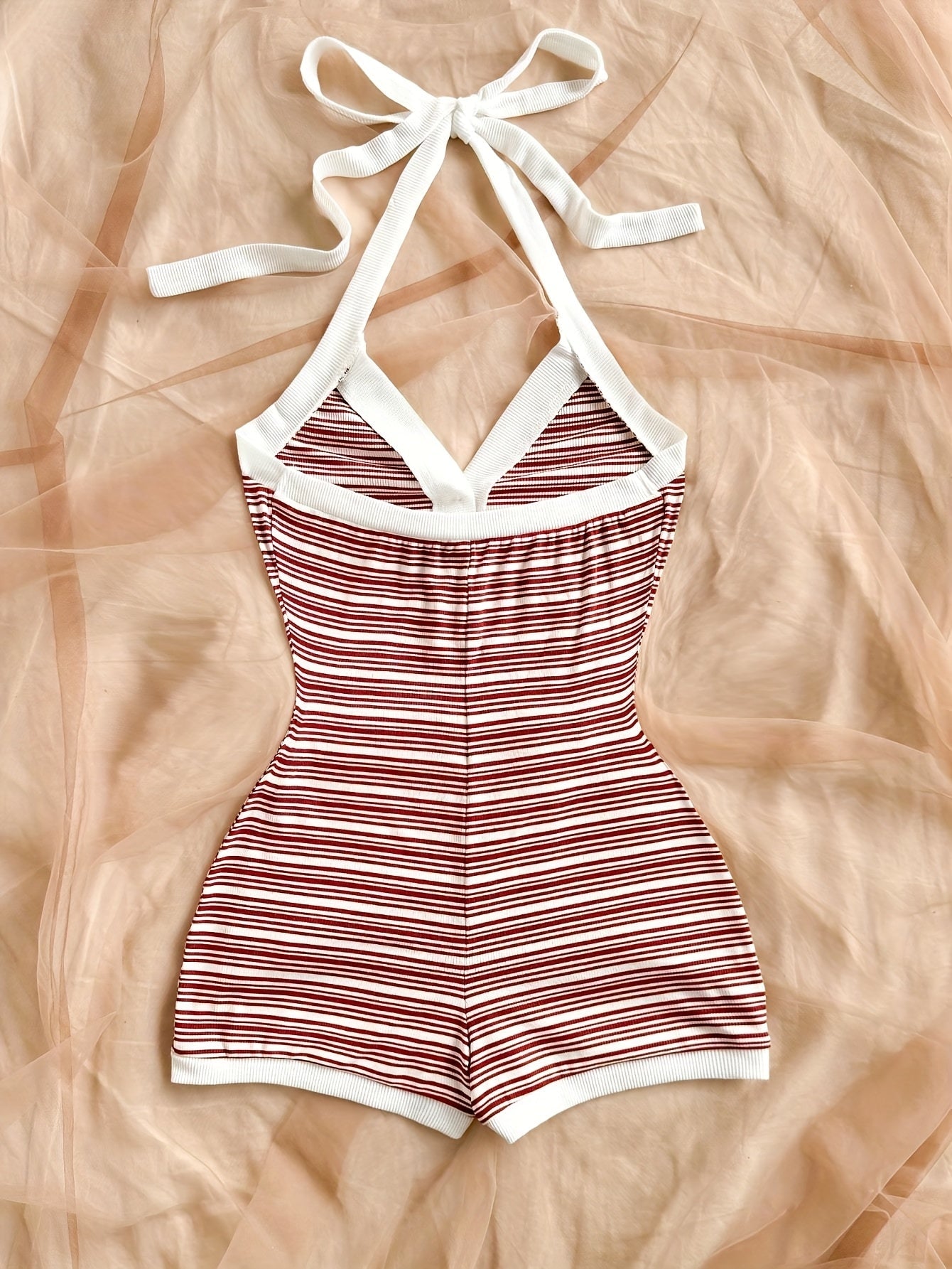 Mono corto de verano para mujer estilo retro chic a rayas para ocio y playa