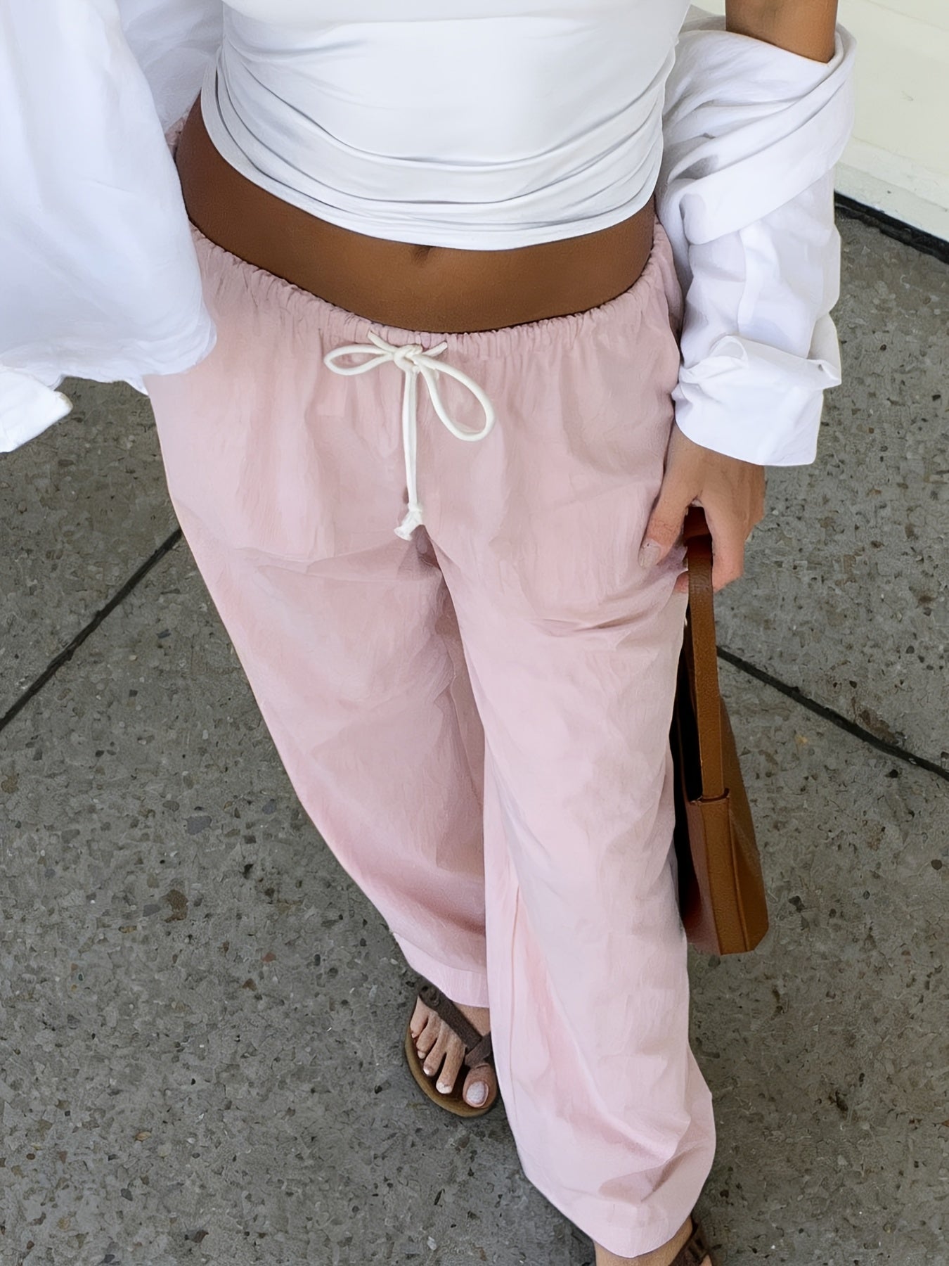 Pantalon large décontracté femme taille haute à jambes droites pour look urbain chic