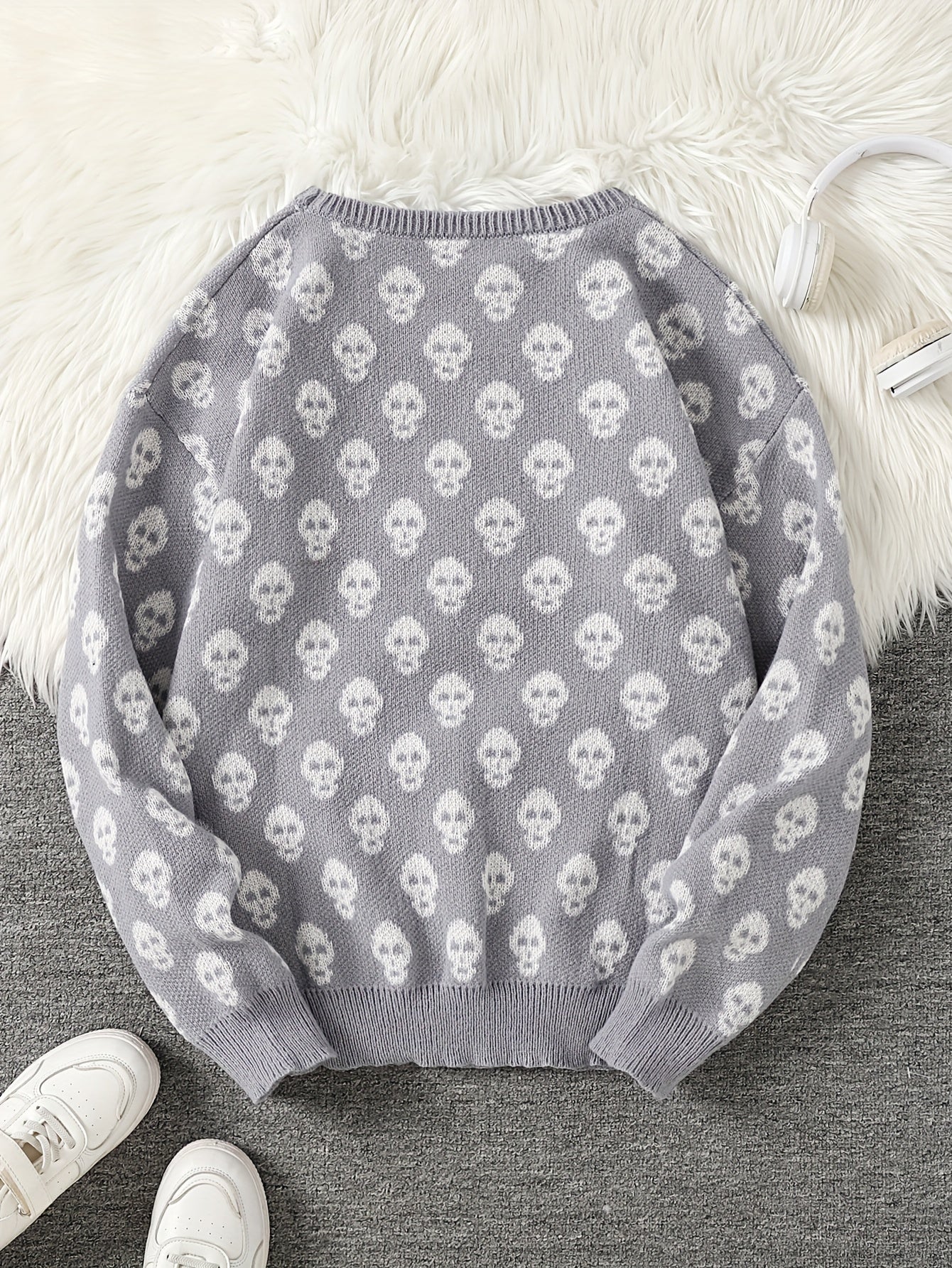 Pull col rond à motif têtes de mort en tricot doux