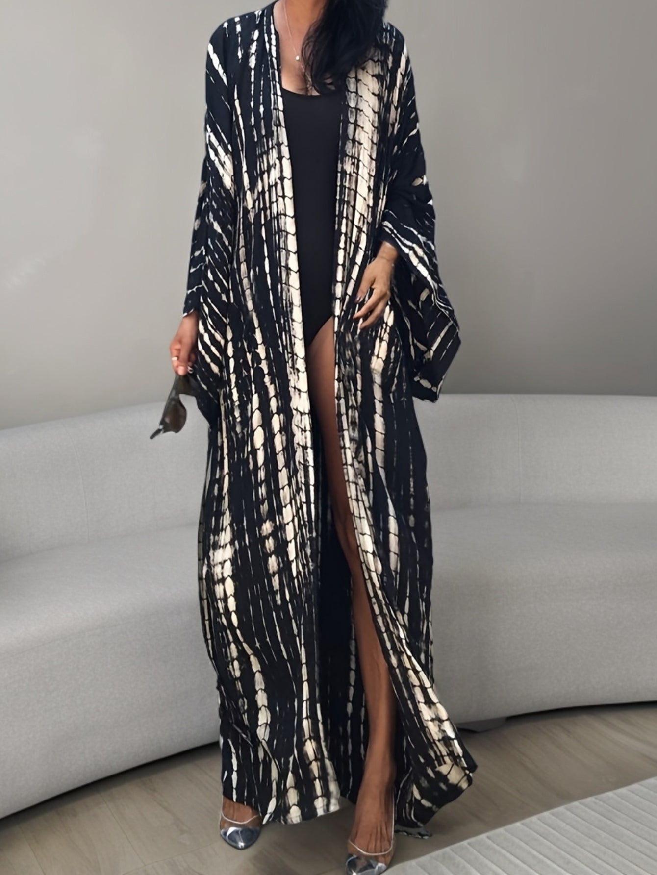 Langer Damen-Strandkimono im boho-chicen Stil für Urlaub und Pool