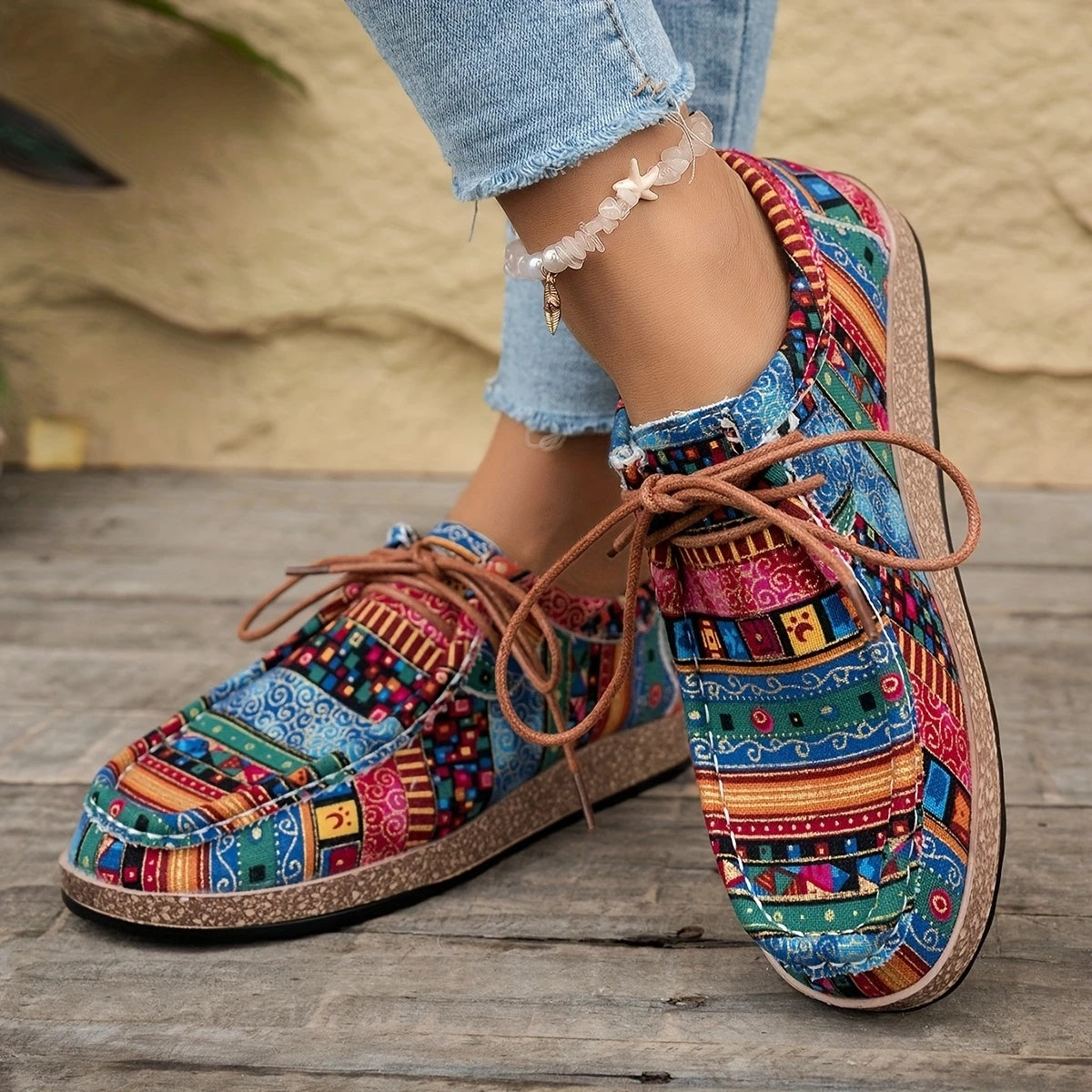 Wygodne damskie buty vintage w stylu mokasynów z etnicznymi wzorami