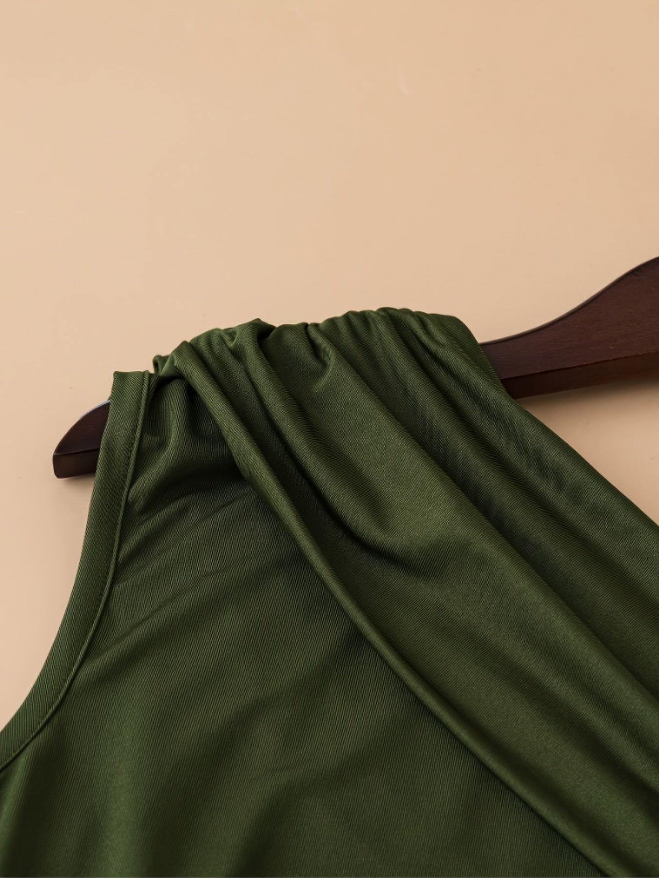 Mono corto elegante asimétrico para mujer, estilo chic, ideal para primavera-verano