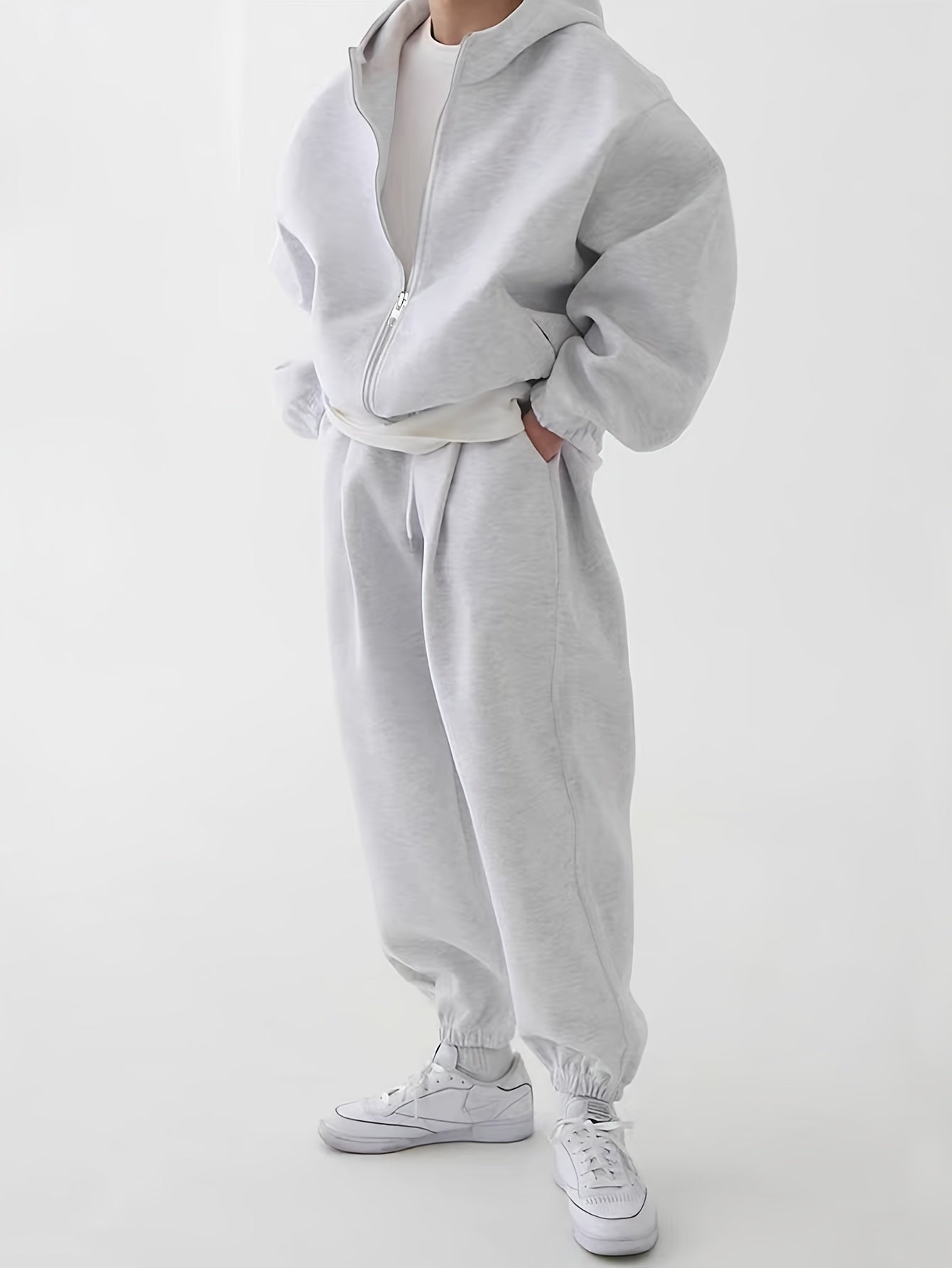 Ensemble survêtement unisexe gris clair à capuche zippé et pantalon décontracté