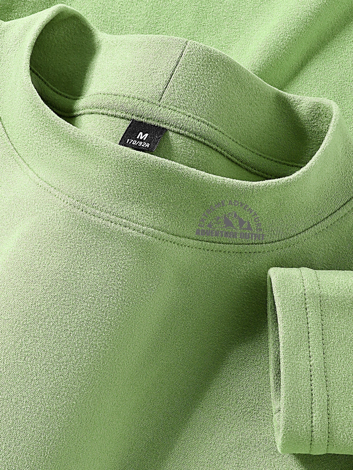 Haut à col montant doux couleur unie manches longues pour homme