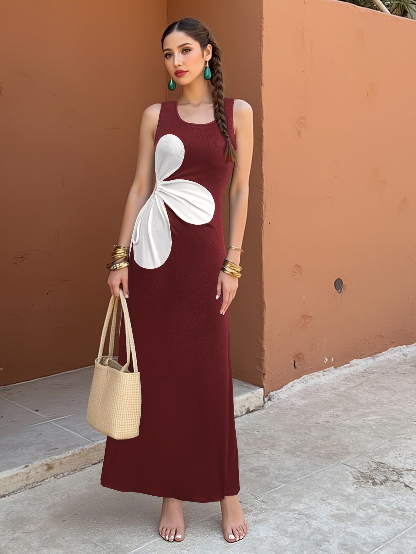Robe moulante à fleurs découpée pour femme, style estival élégant