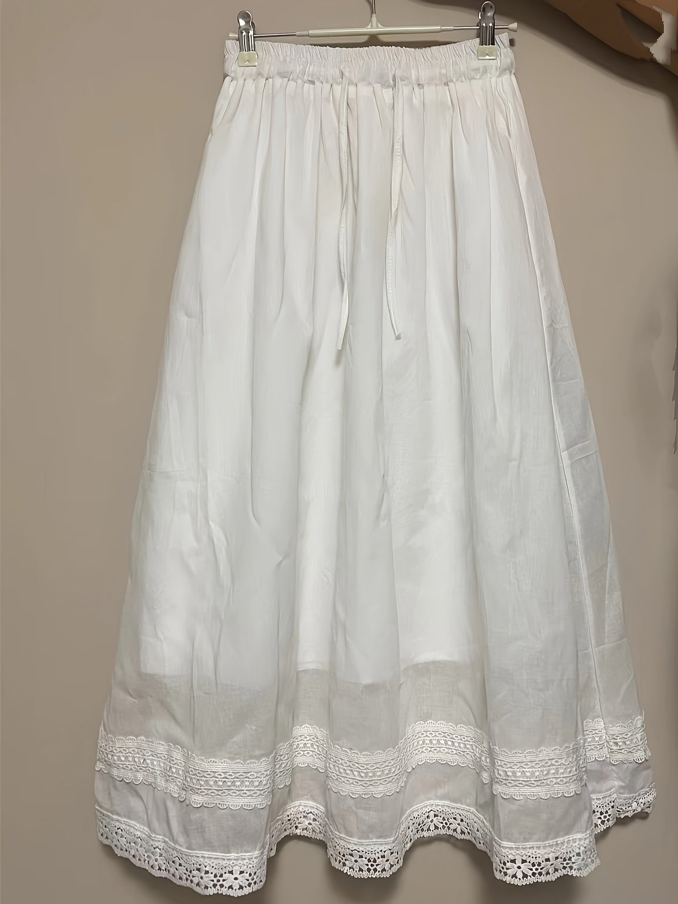 Gonna lunga donna stile bohémien con pizzo, elegante e fluida per l'estate