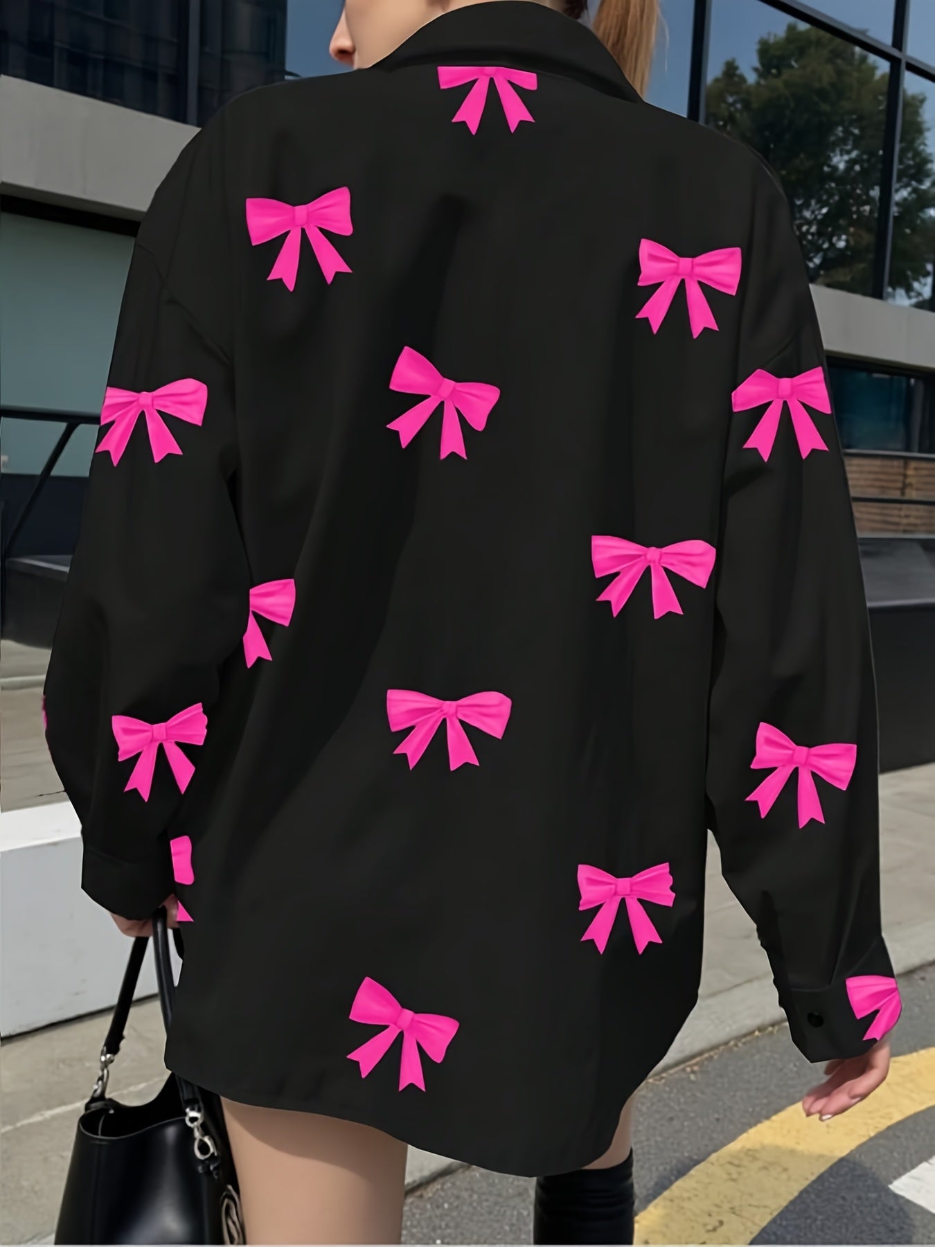 Chemise Femme Noire à Nœuds Roses Manches Longues Boutonnée