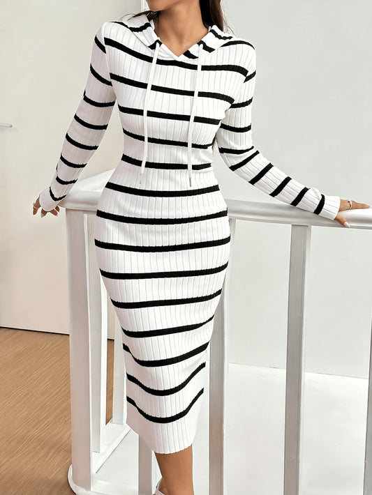 Robe longue femme moulante rayée à capuche et manches longues
