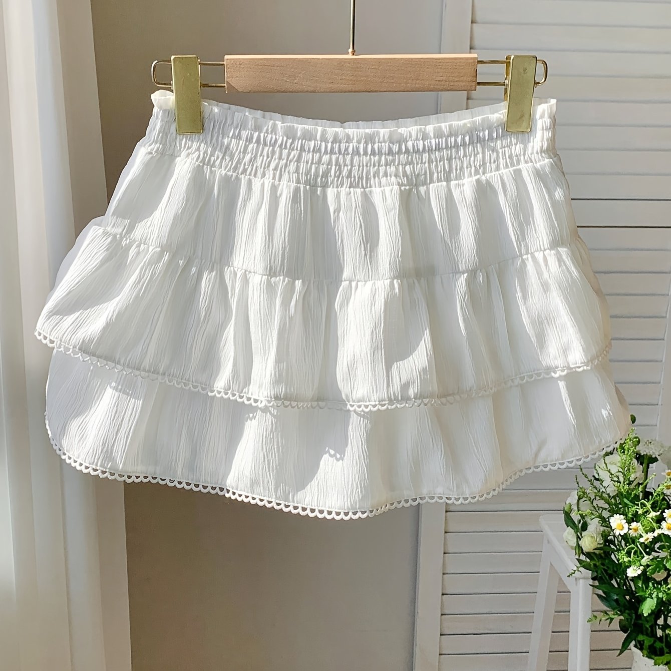 Bohemian-style ruffled mini skirt for women - Elegant and summery