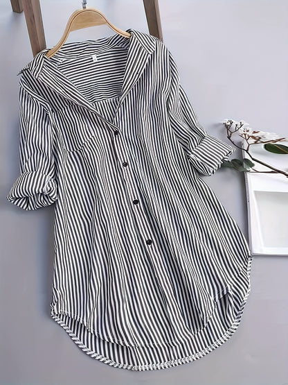 Loose striped shirt for women – Casual style for office or leisure