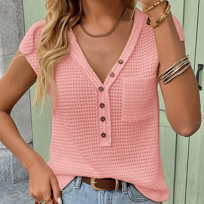 Top Henley décontracté à manches courtes pour femme, style chic et texturé, idéal au quotidien