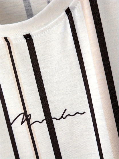 Kurzärmliges Herren-T-Shirt im modernen Stil mit vertikalen Streifen für einen trendigen urbanen Look