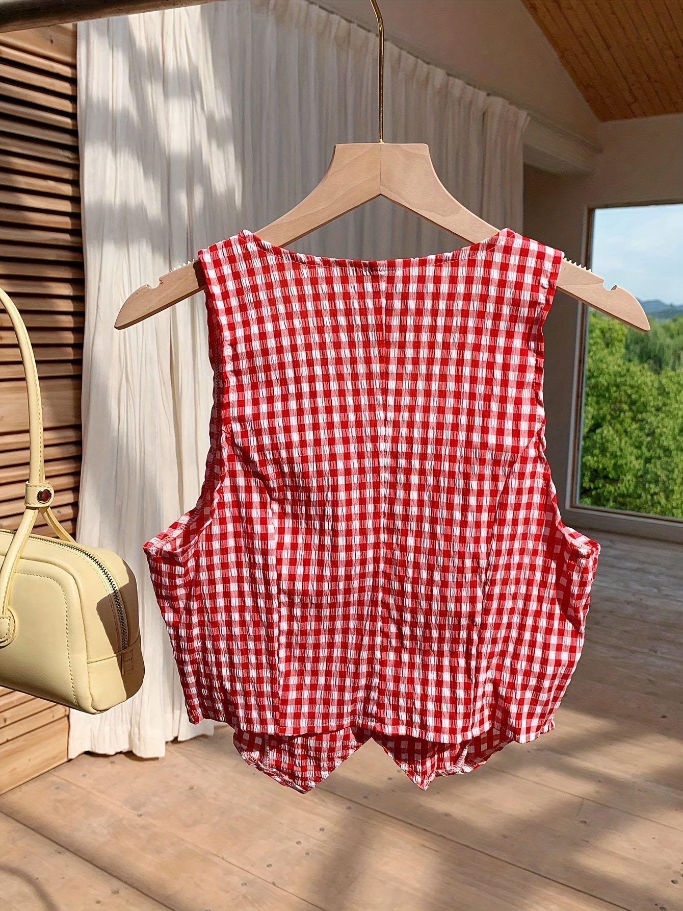 Gilet court à carreaux style élégant pour femme – Idéal printemps/été, sans manches, coupe ajustée